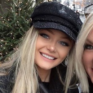 Meet your Posher, Camille